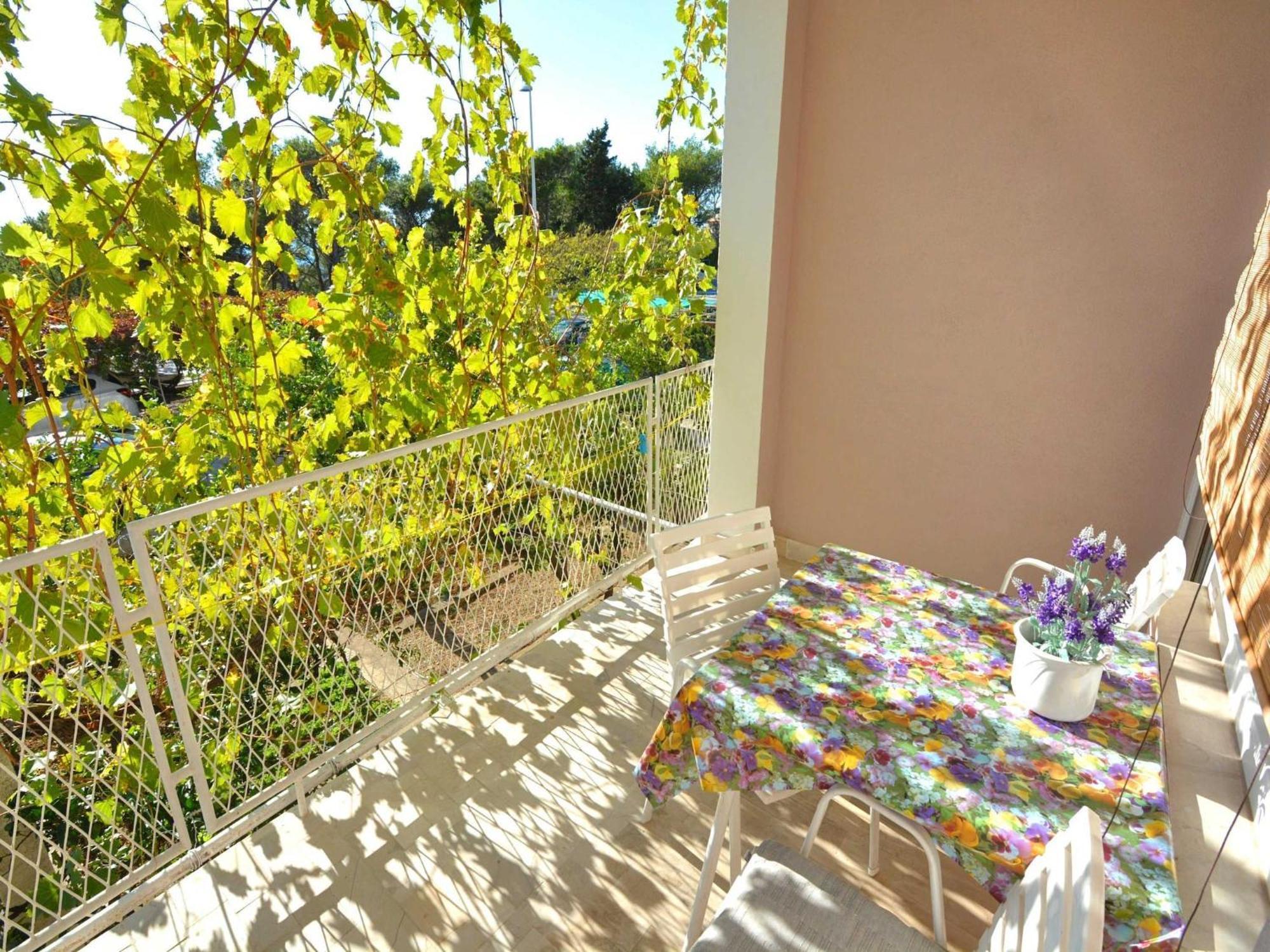 Vela - Two Bedroom With Balcony Apartmán