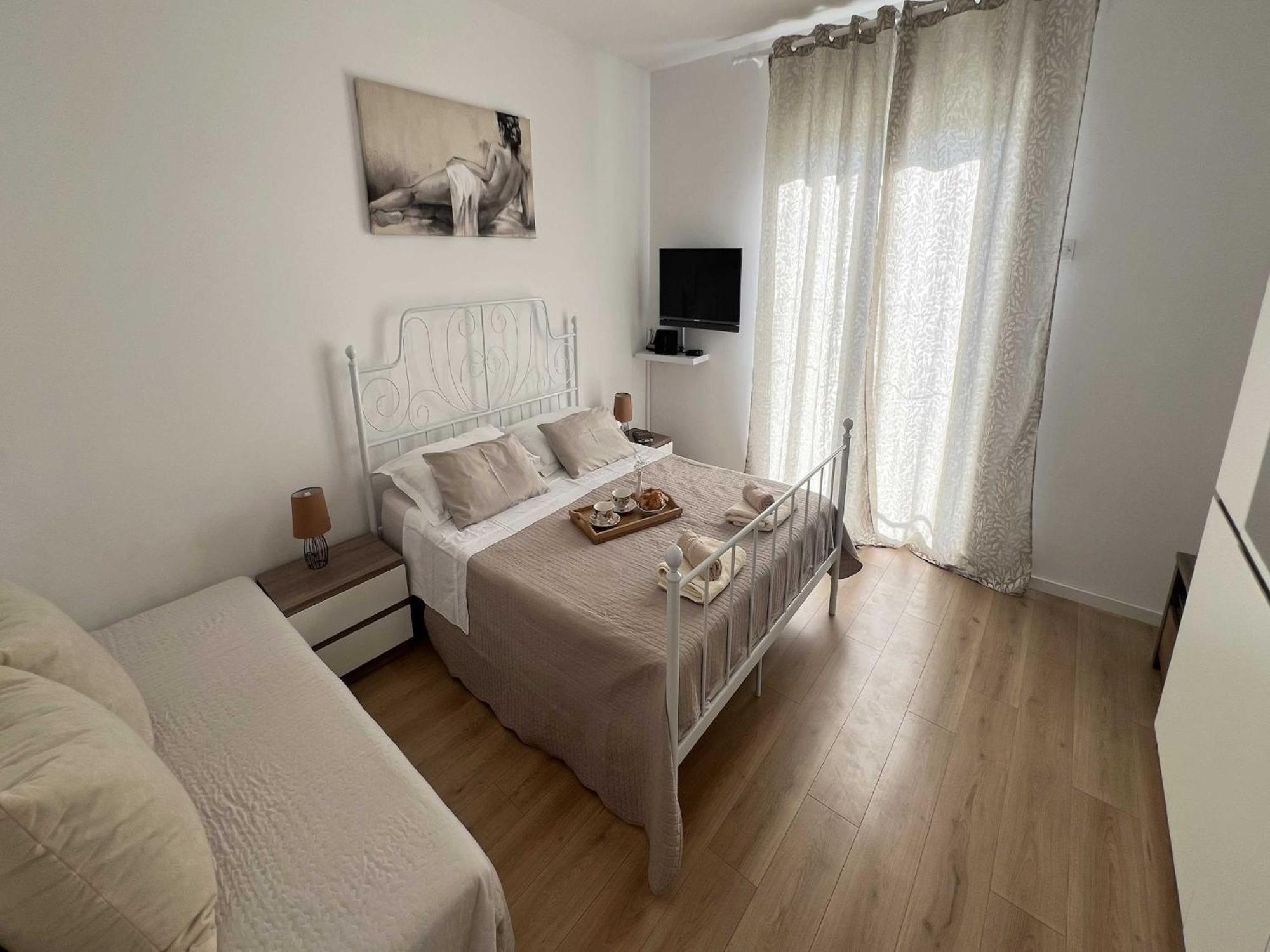 Vela - Two Bedroom With Balcony